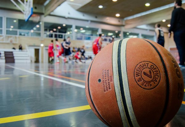 Was sind die h√§ufigsten Fehler beim Basketballspiel?